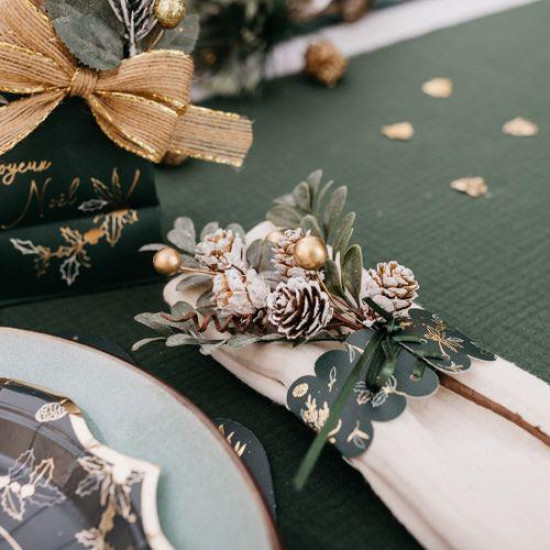 Beauty Home Κλαδί  με μούρα και κουκουνάρια χιονισμένο, πράσινο και χρυσό 19 cm