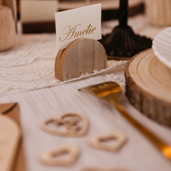 Beauty Home 3 ξύλινες βάσεις με καμπύλη για καρτελάκια 4x6x1,5cm