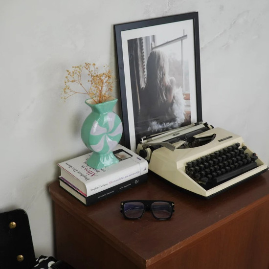 Beauty Home Βάζο “καραμέλα” – Λιλά/ Μέντα 12×6,5x20cm