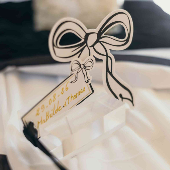 Beauty Home 10 καρτελάκια Black & white σε σχήμα Φιόγκου 8x8cm