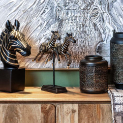 ΕΠΙΤΡΑΠΕΖΙΟ ΔΙΑΚΟΣΜΗΤΙΚΟ "2 Zebras" ΜΑΥΡΟ-ΧΡΥΣΟ ΧΡΩΜΑ 34x9,5x34,5εκ ΕΠΙΤΡΑΠΕΖΙΟ ΔΙΑΚΟΣΜΗΤΙΚΟ "2 Zebras" ΜΑΥΡΟ-ΧΡΥΣΟ ΧΡΩΜΑ 34x9,5x34,5εκ